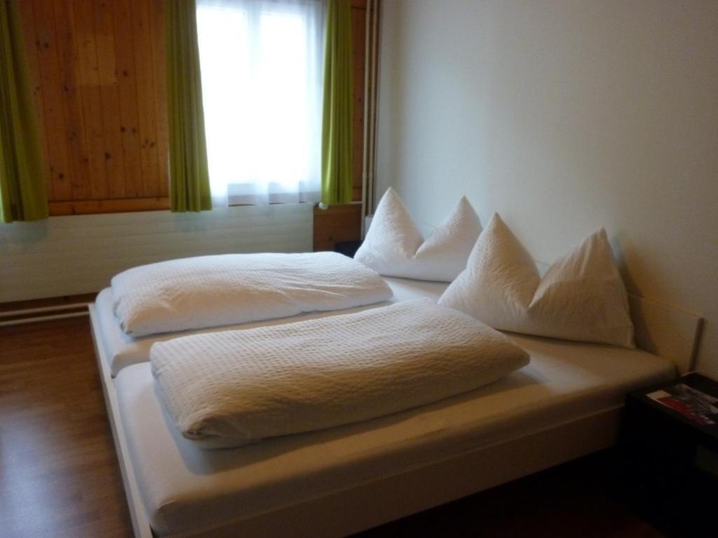 Gasthaus Engel Sachseln Room photo